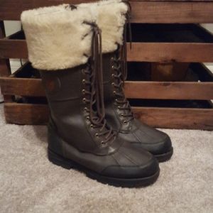 Duck boots ( rain, snow boots )